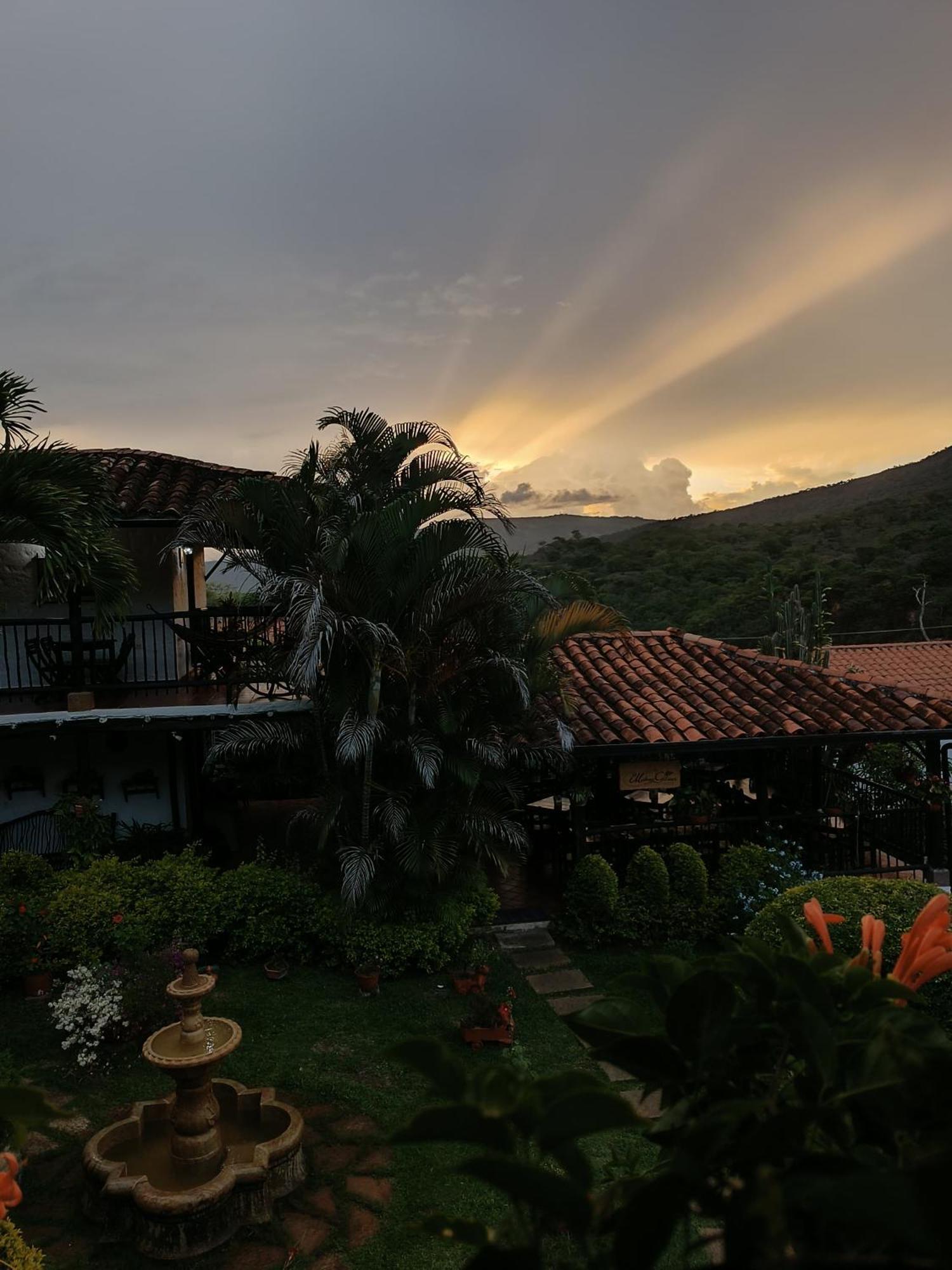 Hotel Campestre Casona Del Camino Real 圣希尔 外观 照片