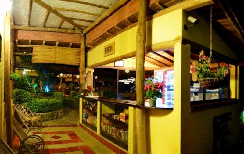 Hotel Campestre Casona Del Camino Real 圣希尔 外观 照片